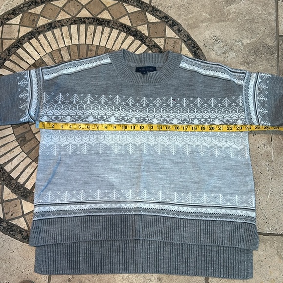 Tommy Hilfiger Fair Isle Drip Shoulder Winter Holiday Sweater - Picture 6 of 6